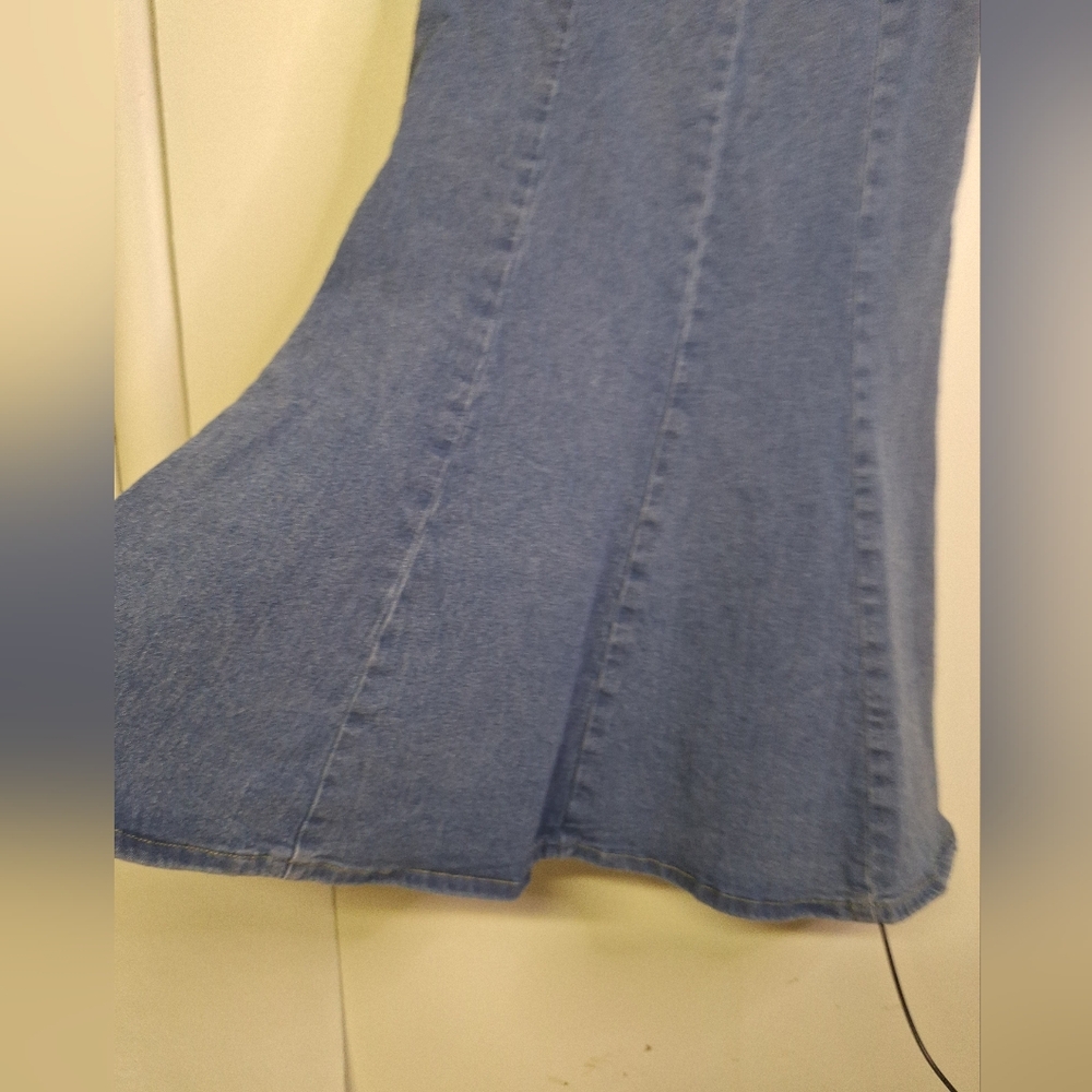 Elegant Blue Maxi Denim  Flaired Skirt Size Small 24" Waist